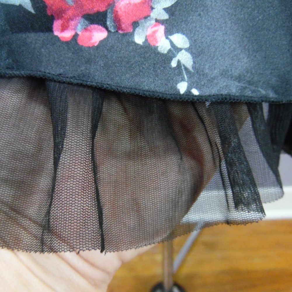 Ruby Rox Floral Skirt - Picture 7 of 11